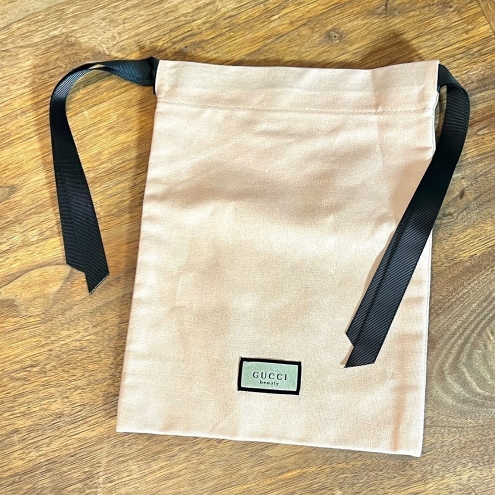 GUCCI Beauty pink peach makeup pouch cosmetic case drawstring bag pouch